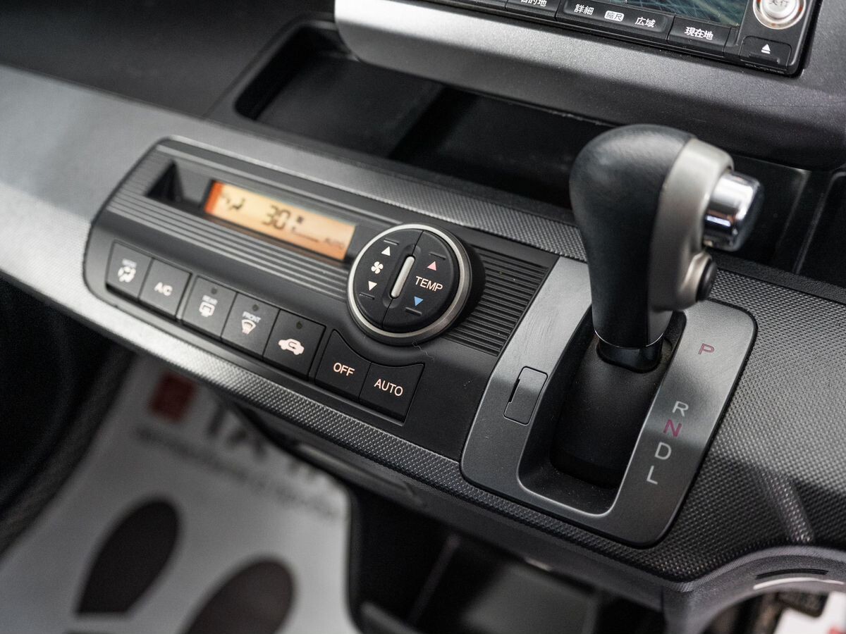 Honda Freed 2009 - фото автомобиля