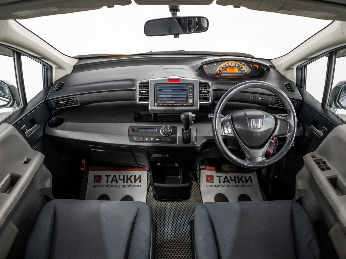 Honda Freed 2009 - фото автомобиля