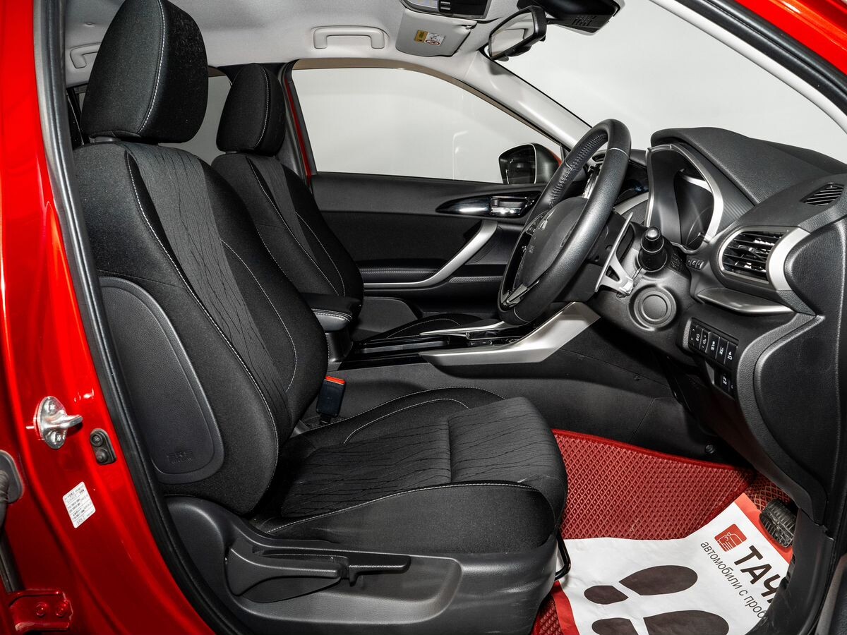 Mitsubishi Eclipse Cross 2018 - фото автомобиля