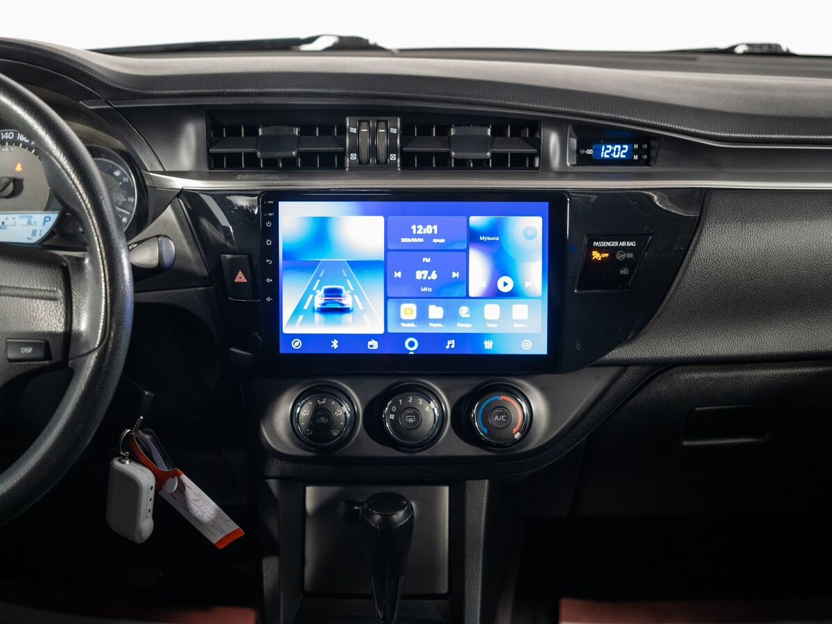 Toyota Corolla 2013 - фото автомобиля