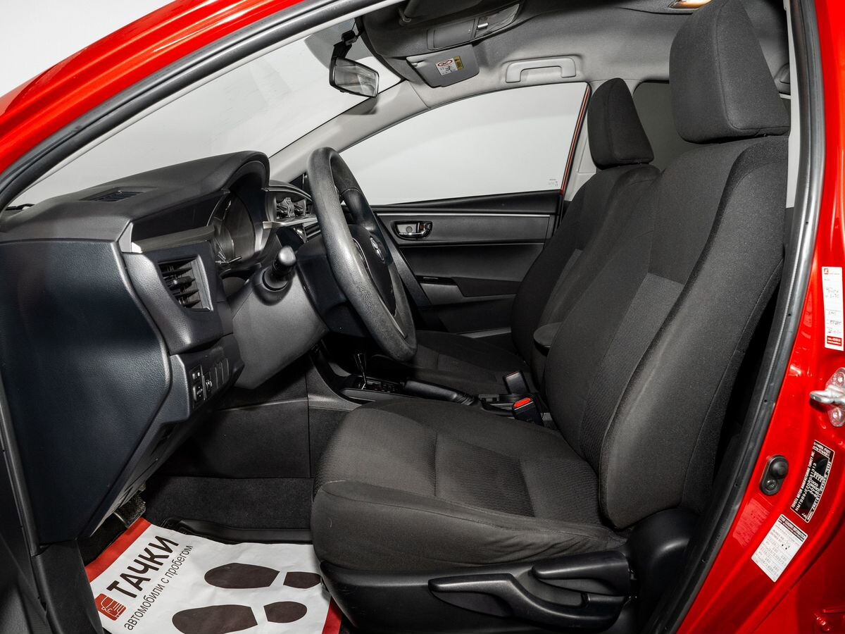 Toyota Corolla 2013 - фото автомобиля