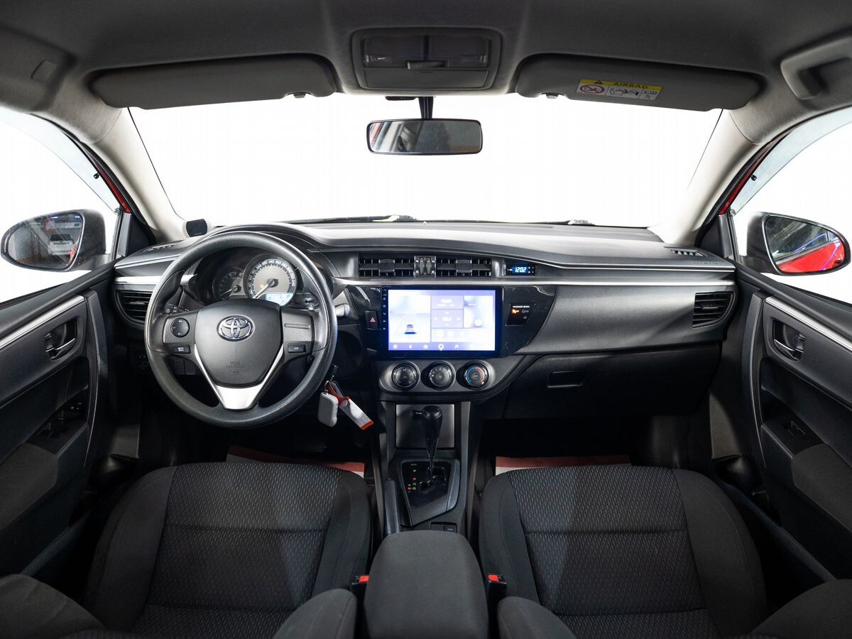 Toyota Corolla 2013 - фото автомобиля
