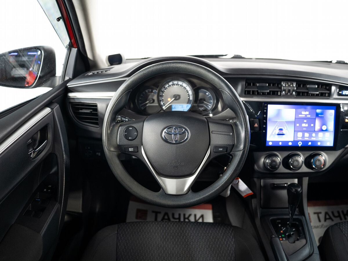Toyota Corolla 2013 - фото автомобиля