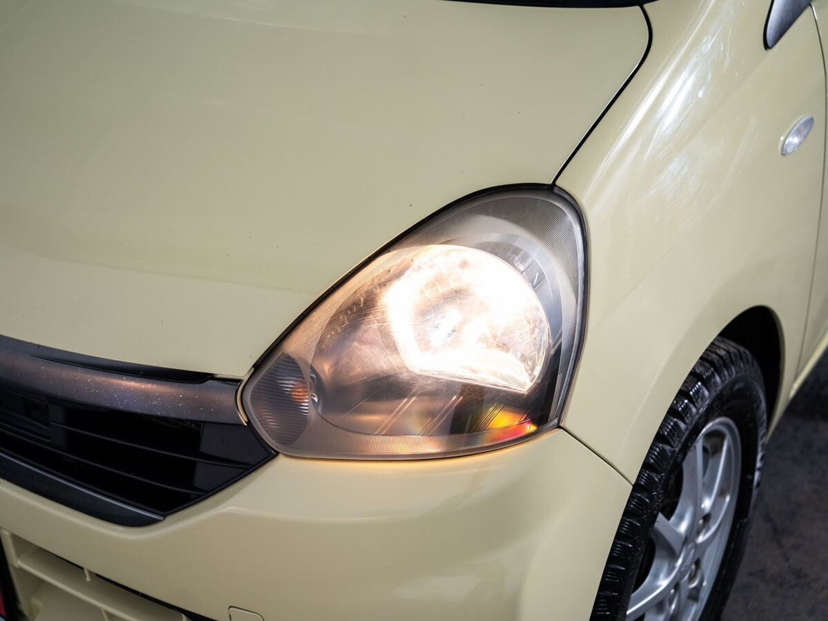 Daihatsu Mira e:S 2015 - фото автомобиля