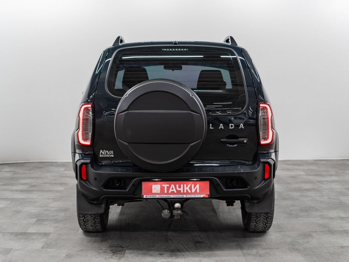 Лада Нива Тревел 2022 - фото автомобиля