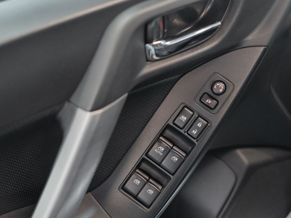 Subaru Forester 2014 - фото автомобиля