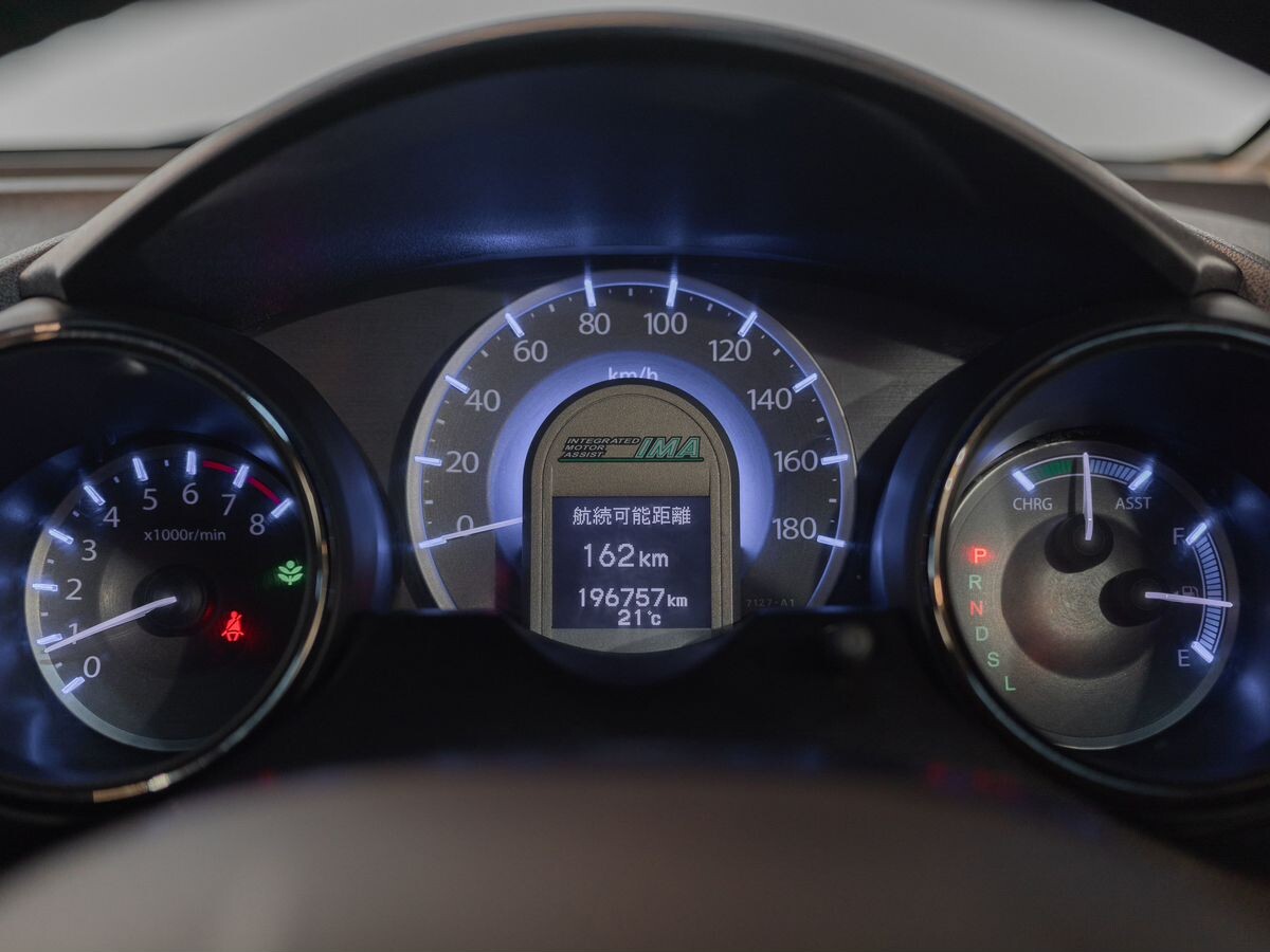 Honda Fit Shuttle 2012 - фото автомобиля