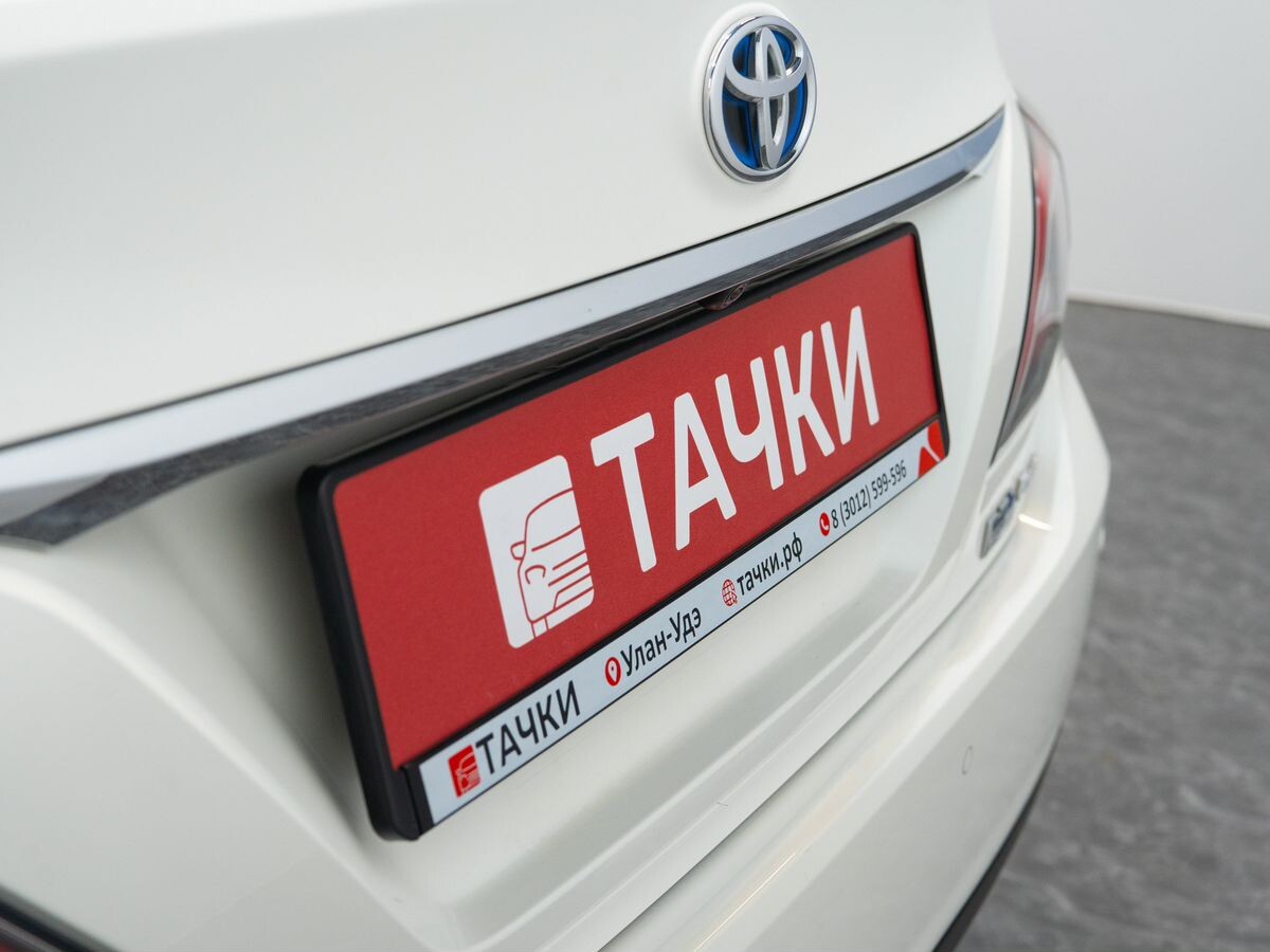 Toyota Crown 2018 - фото автомобиля