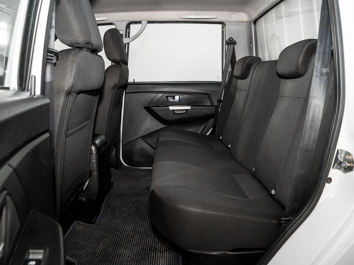 УАЗ Пикап 2025 - фото автомобиля