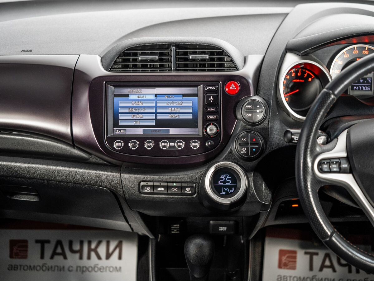 Honda Fit 2010 - фото автомобиля