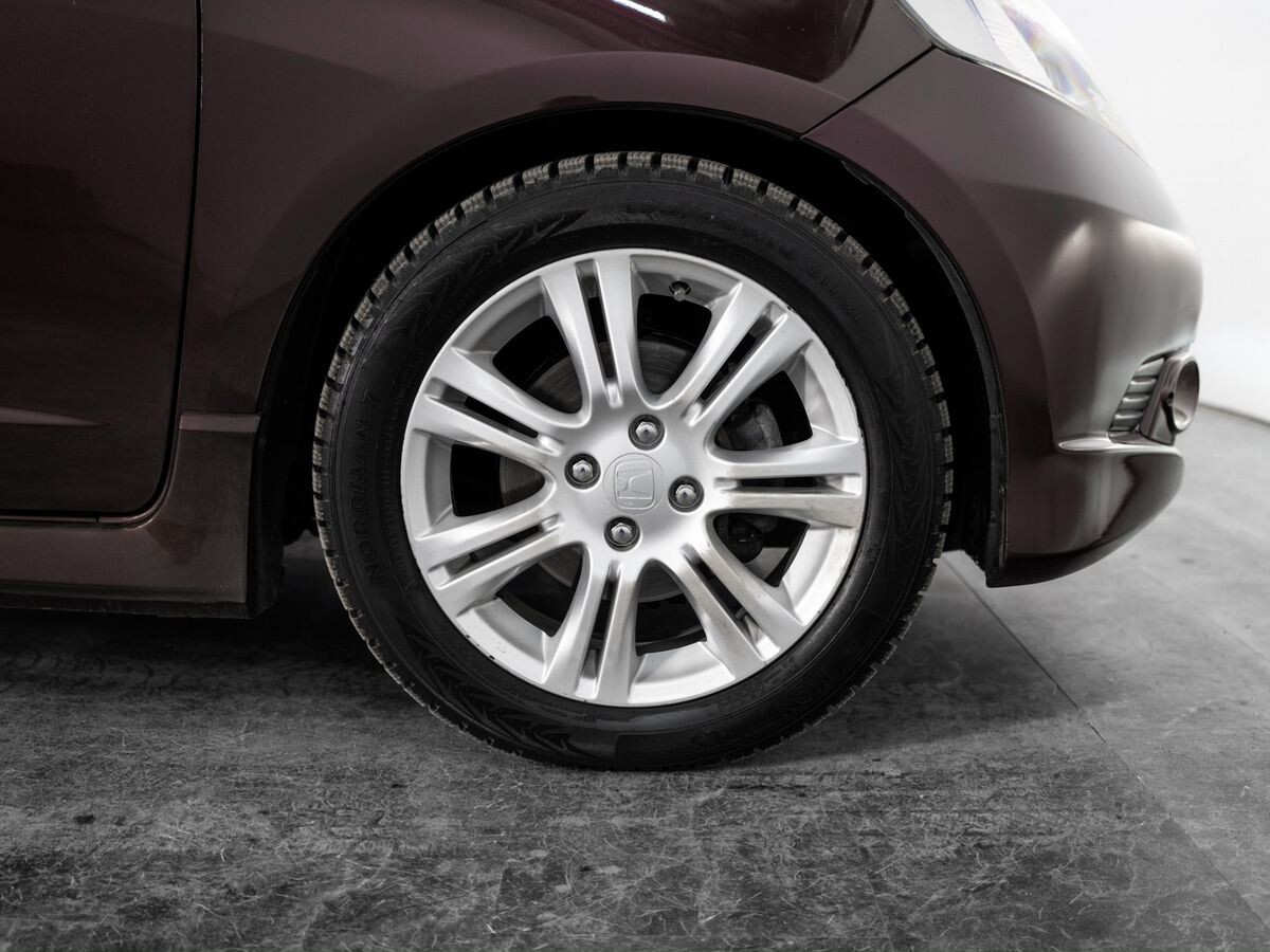 Honda Fit 2010 - фото автомобиля