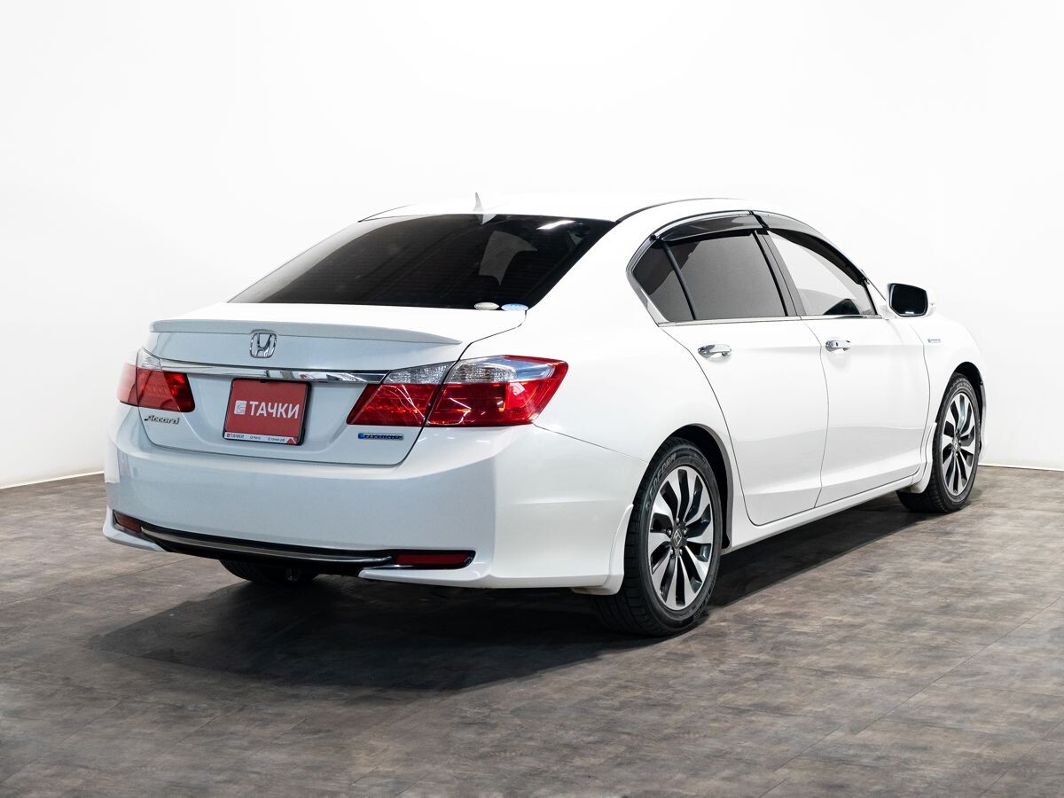 Honda Accord 2013 - фото автомобиля