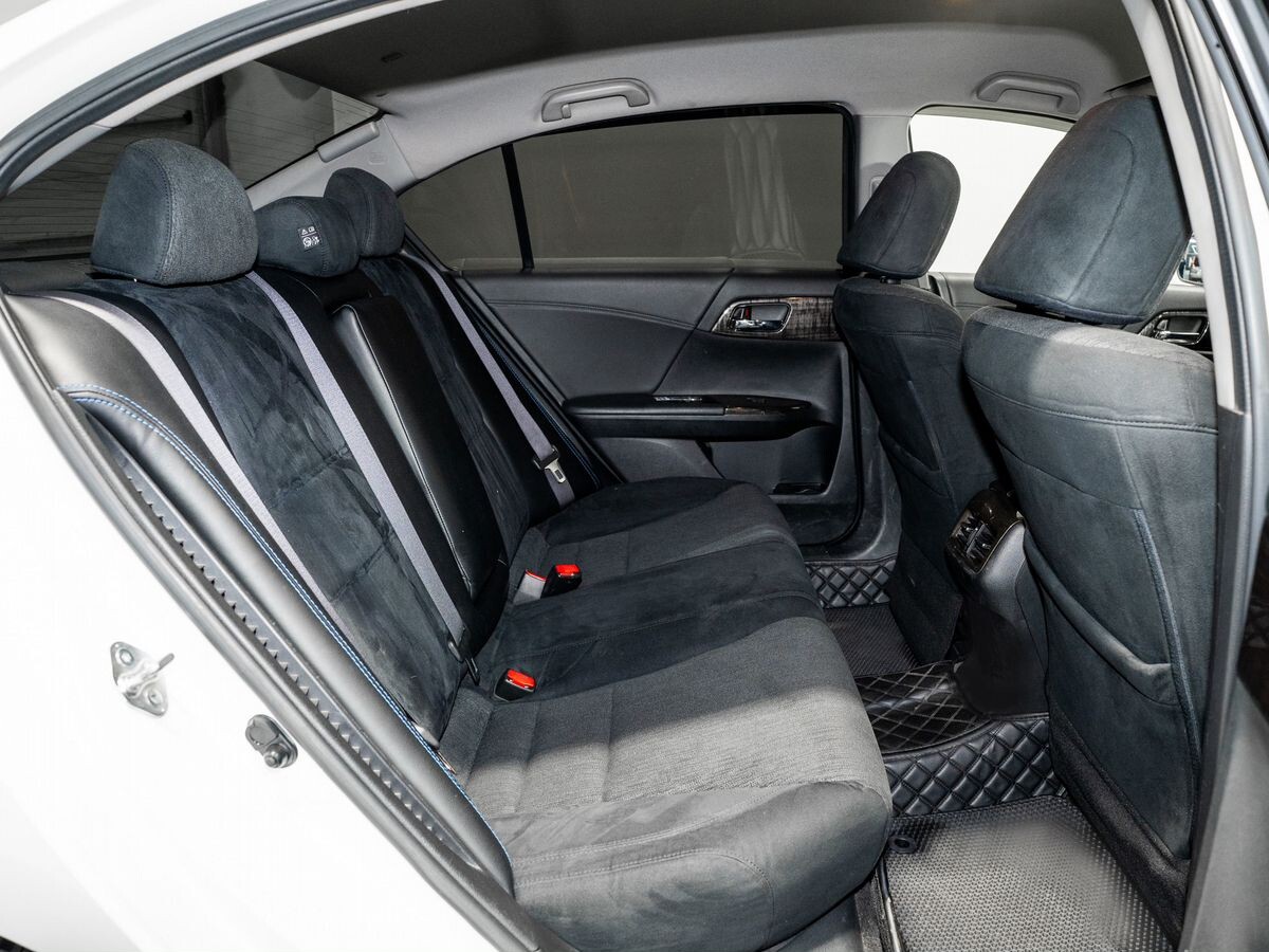 Honda Accord 2013 - фото автомобиля