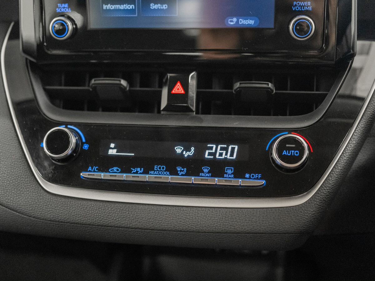 Toyota Corolla 2019 - фото автомобиля