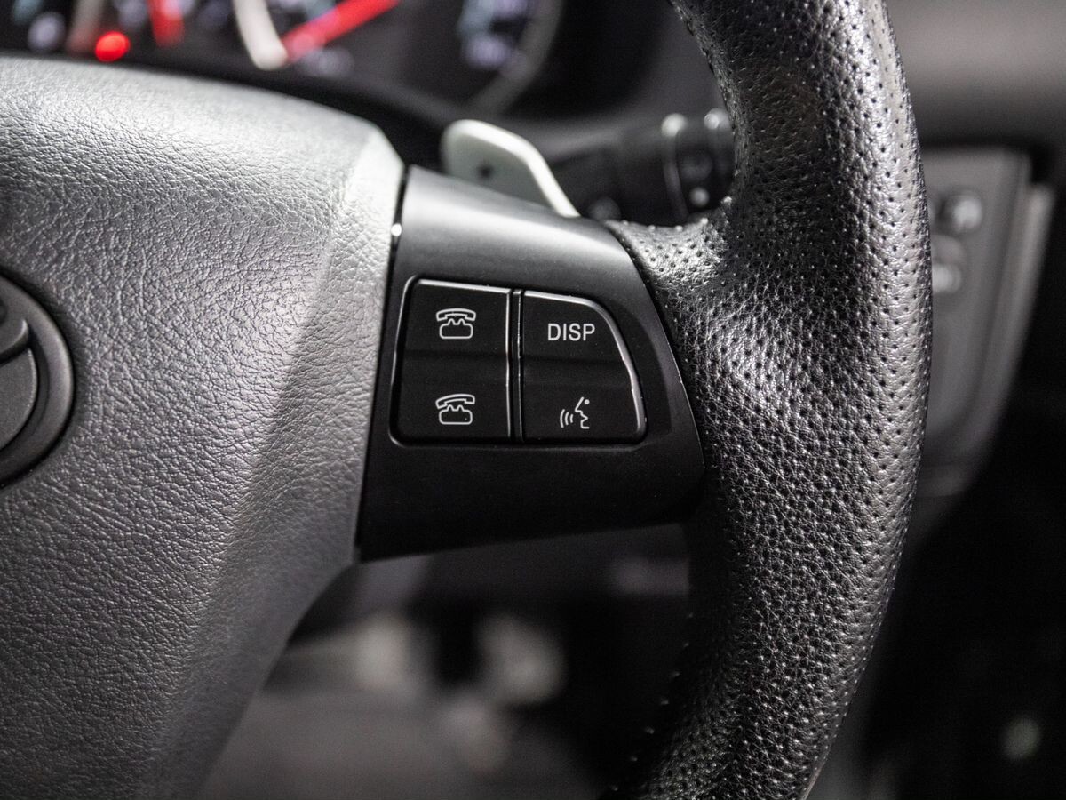 Toyota Wish 2010 - фото автомобиля