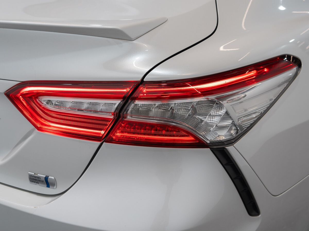 Toyota Camry 2018 - фото автомобиля