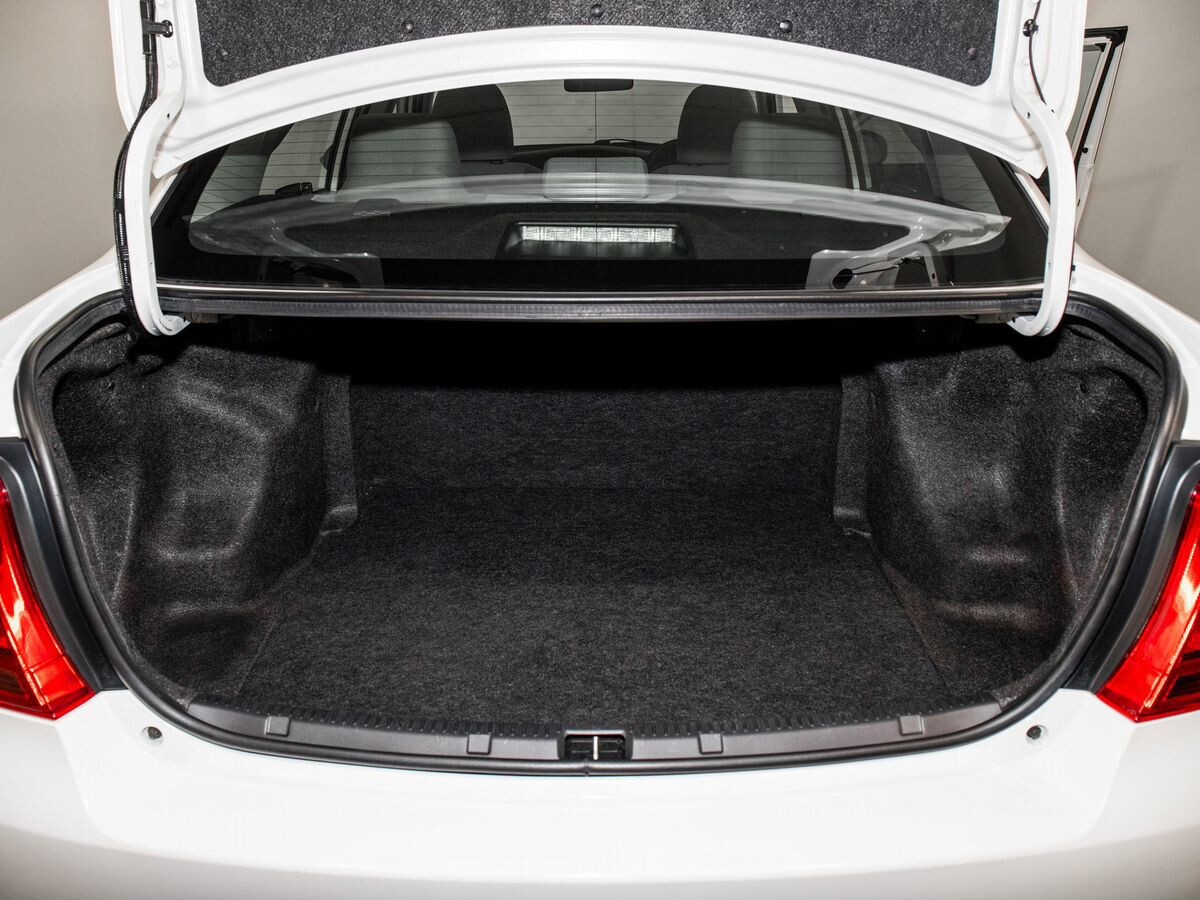 Toyota Corolla Axio 2017 - фото автомобиля