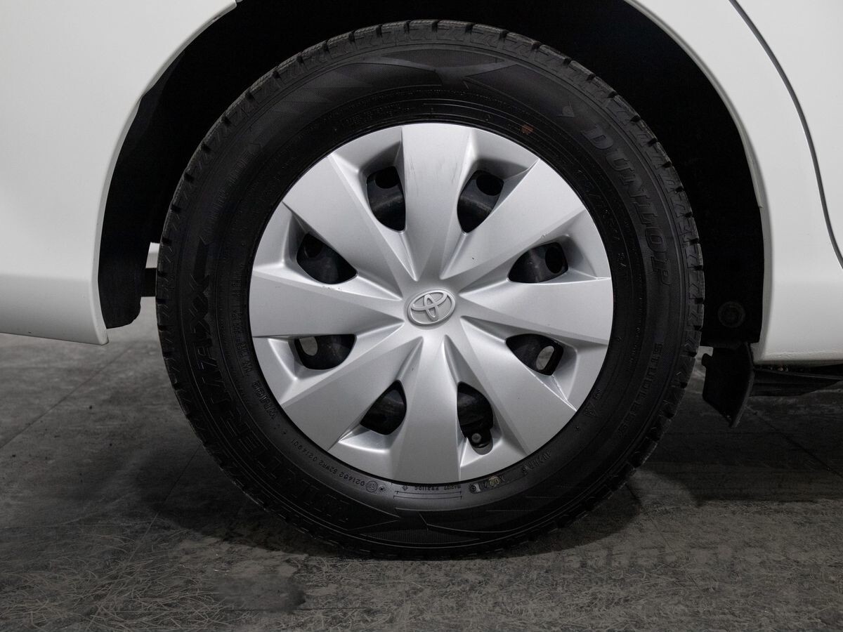 Toyota Corolla Axio 2017 - фото автомобиля