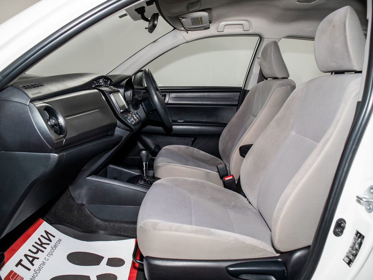 Toyota Corolla Axio 2017 - фото автомобиля