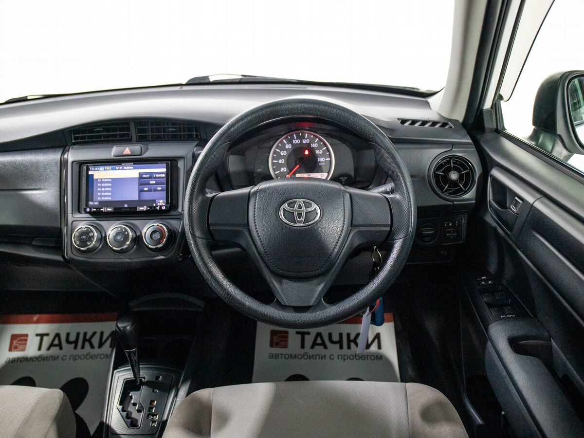 Toyota Corolla Axio 2017 - фото автомобиля