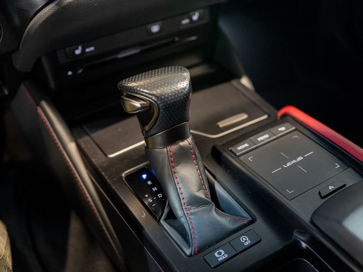 Lexus ES250 2021 - фото автомобиля