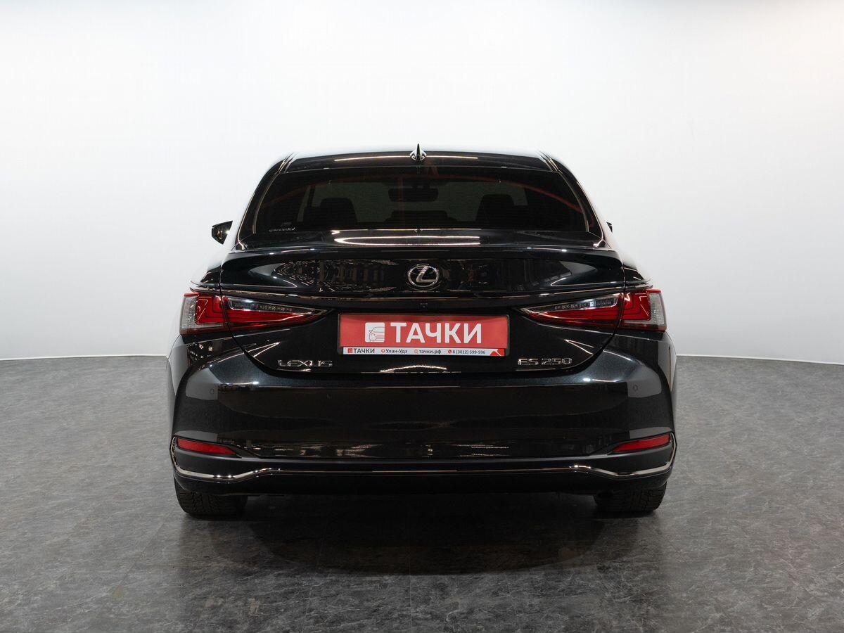 Lexus ES250 2021 - фото автомобиля