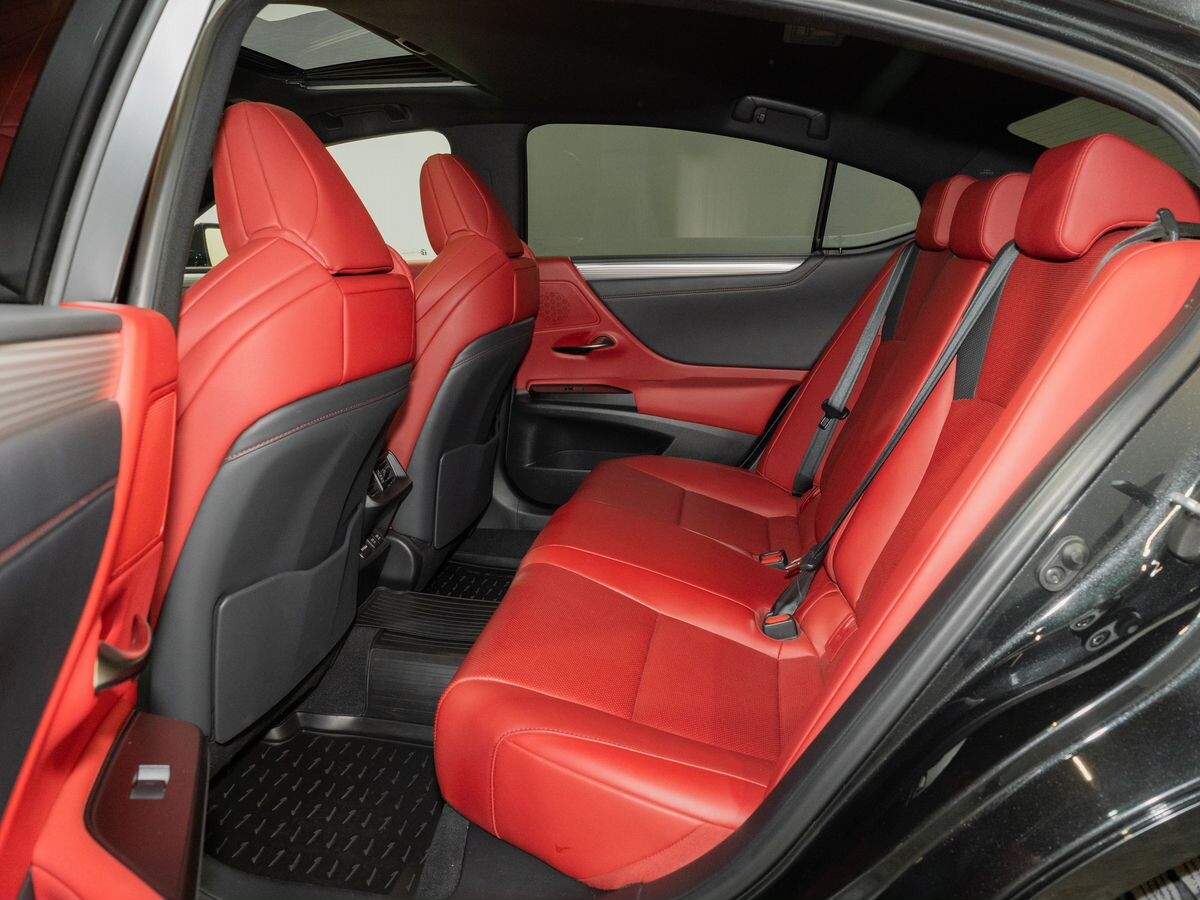 Lexus ES250 2021 - фото автомобиля