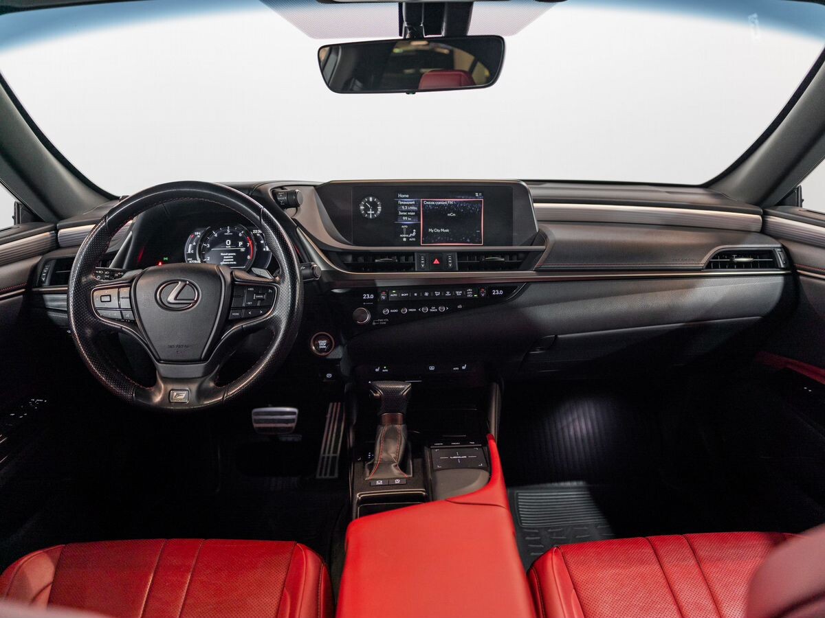 Lexus ES250 2021 - фото автомобиля