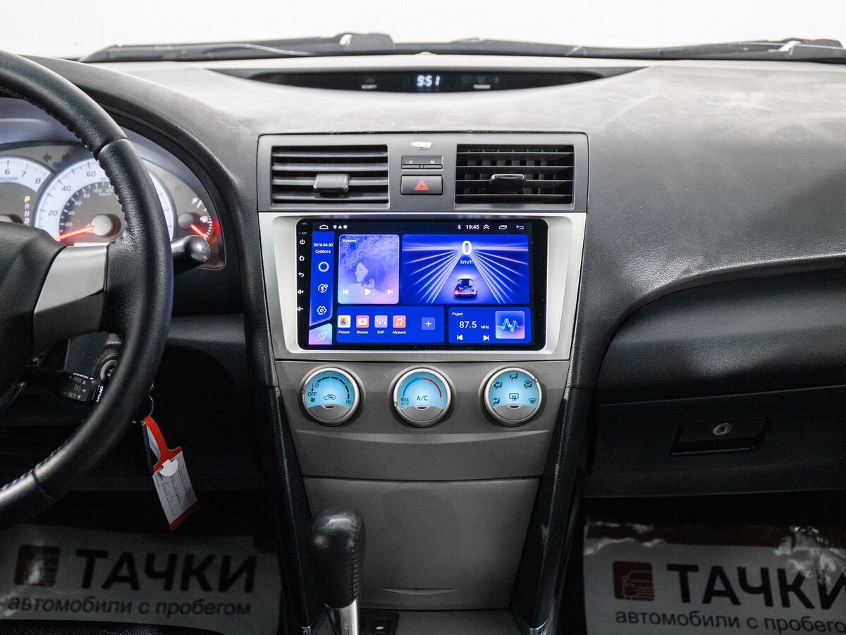 Toyota Camry 2006 - фото автомобиля