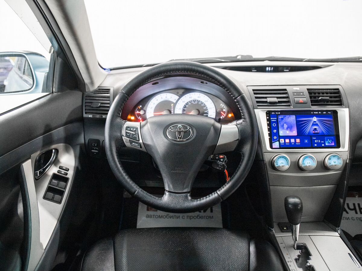 Toyota Camry 2006 - фото автомобиля