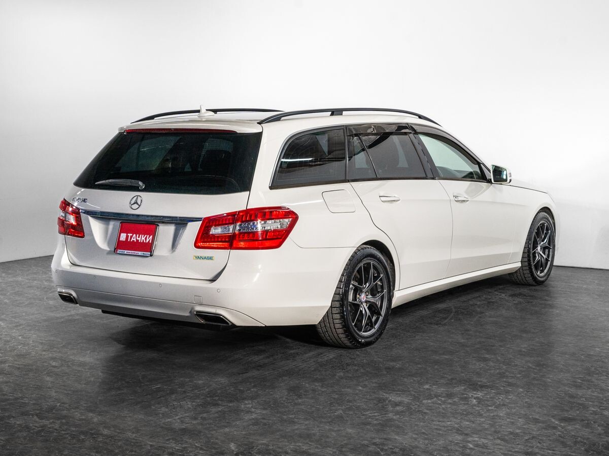 Mercedes-Benz E-Класс 2012 - фото автомобиля
