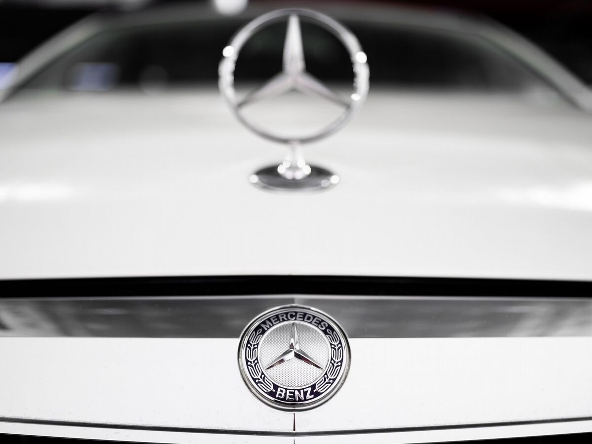 Mercedes-Benz E-Класс 2012 - фото автомобиля