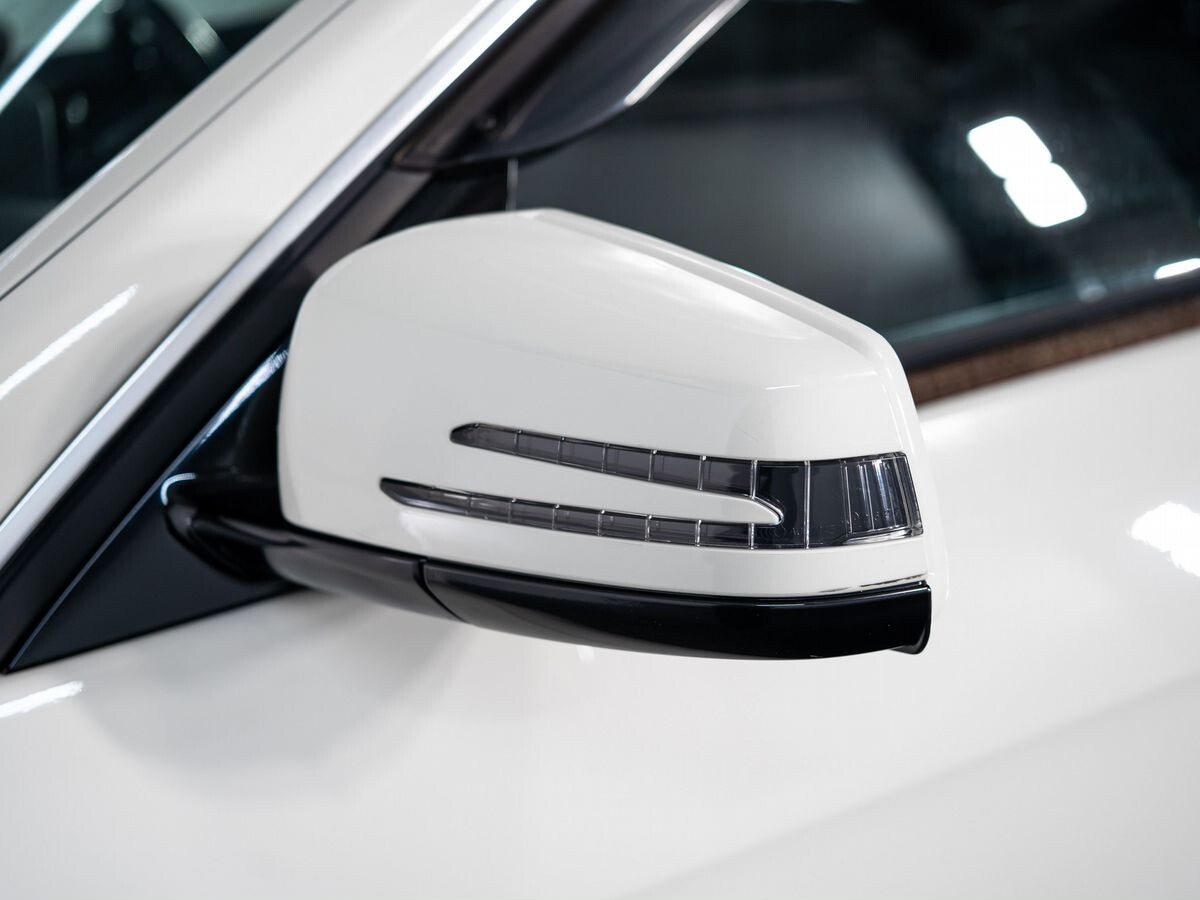 Mercedes-Benz E-Класс 2012 - фото автомобиля