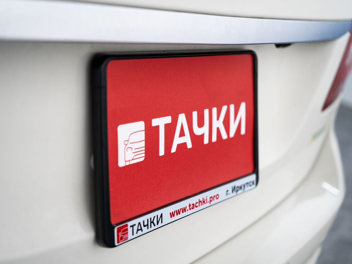 Mercedes-Benz E-Класс 2012 - фото автомобиля