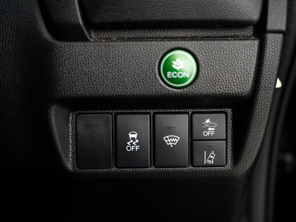 Honda Fit 2018 - фото автомобиля