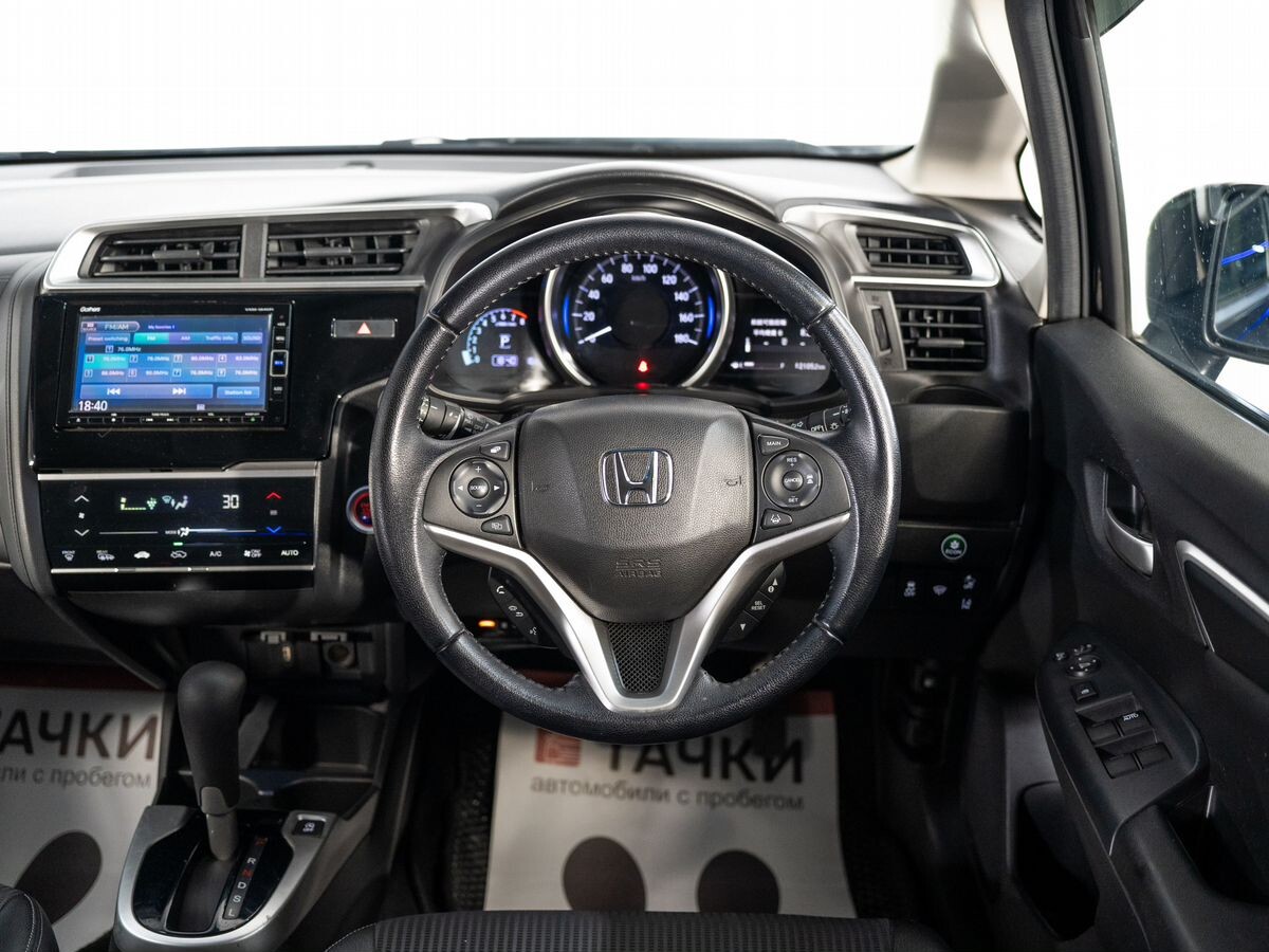 Honda Fit 2018 - фото автомобиля