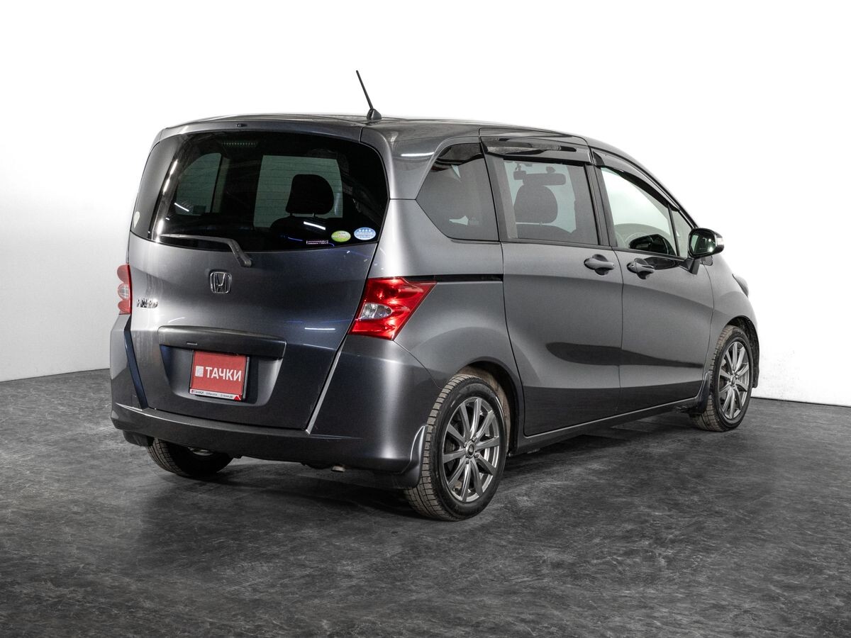 Honda Freed 2011 - фото автомобиля