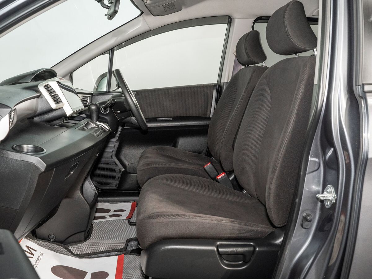 Honda Freed 2011 - фото автомобиля