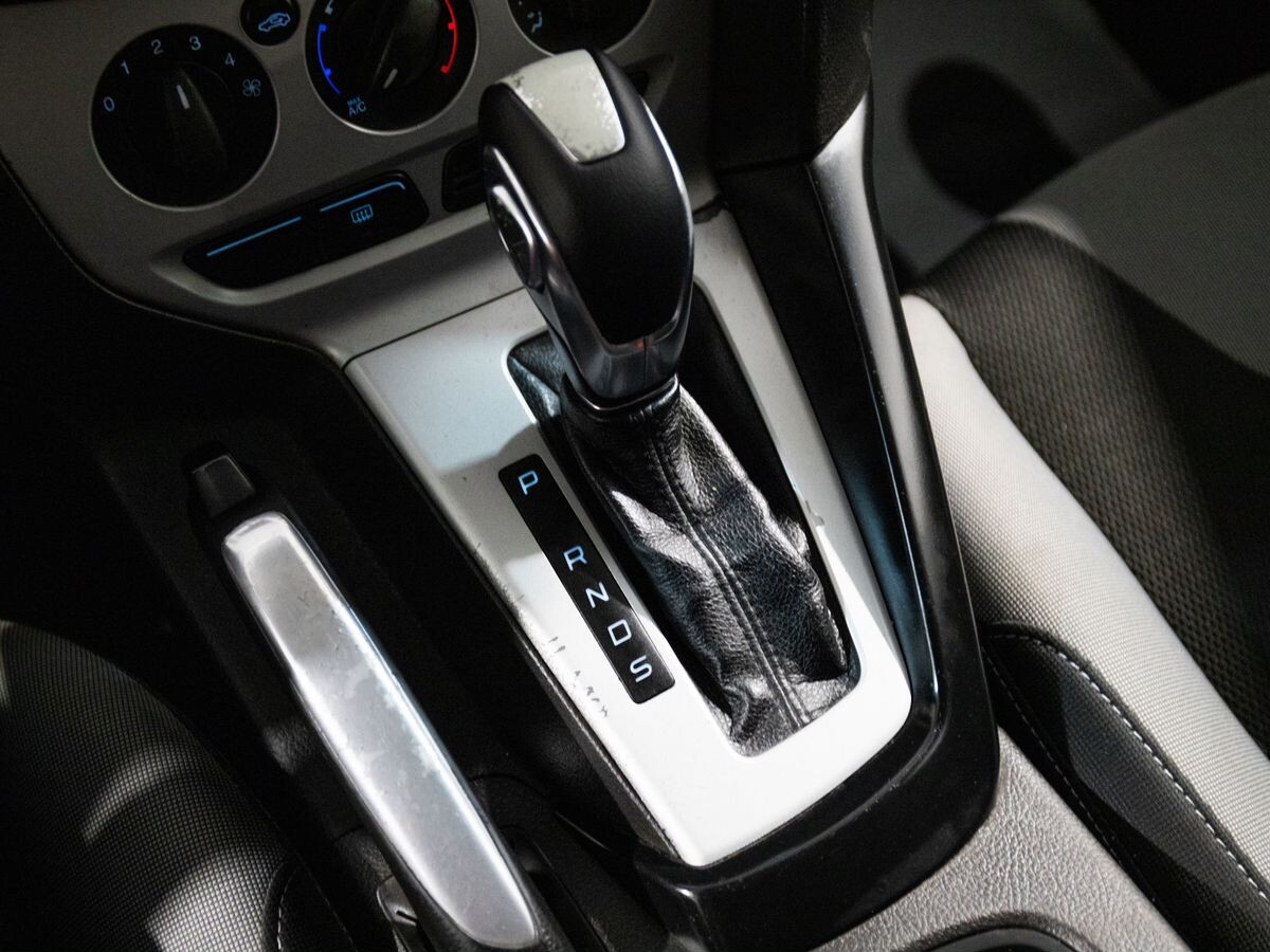 Ford Focus 2013 - фото автомобиля