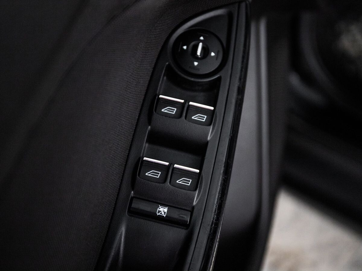 Ford Focus 2013 - фото автомобиля