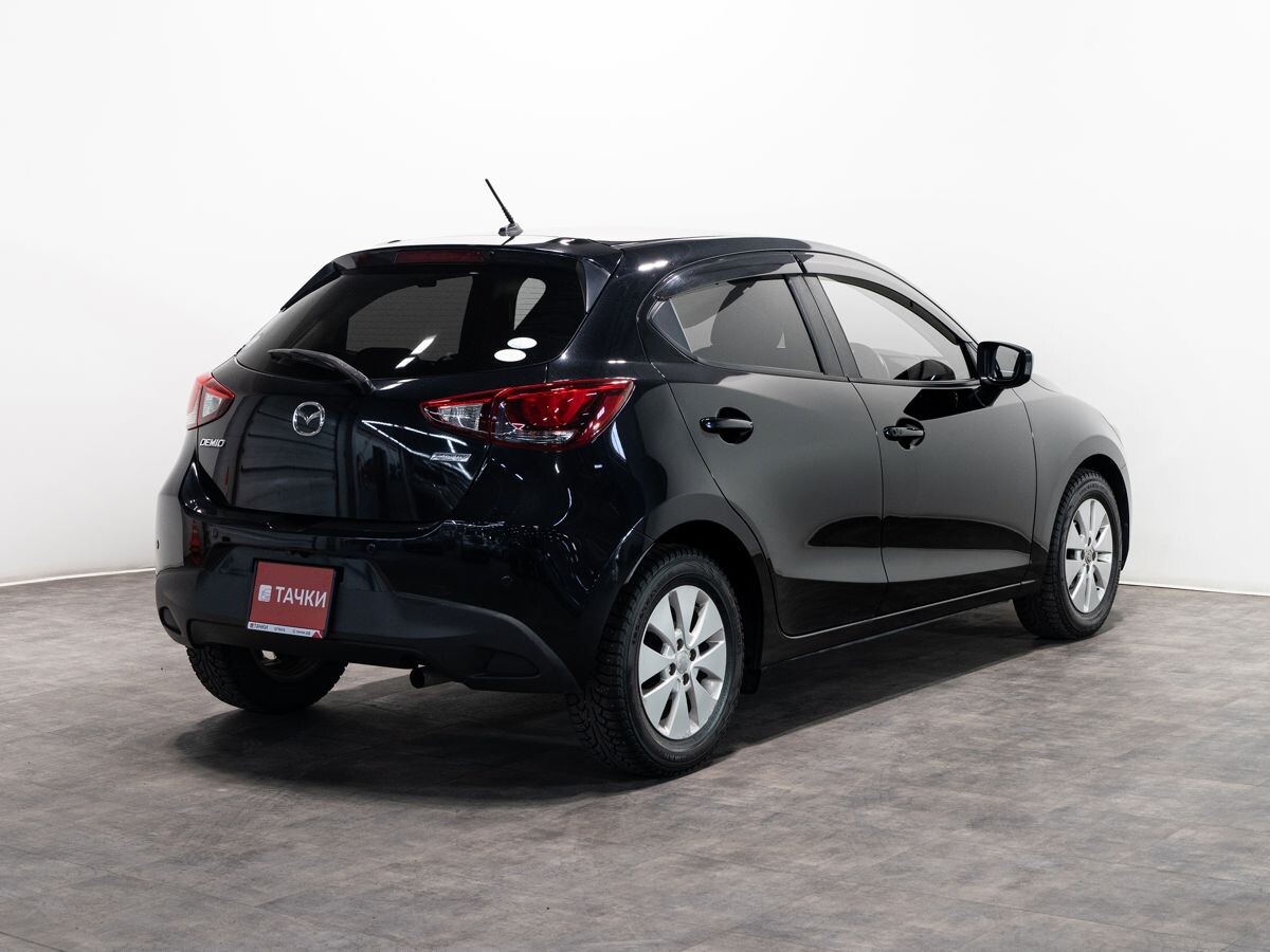 Mazda Demio 2016 - фото автомобиля