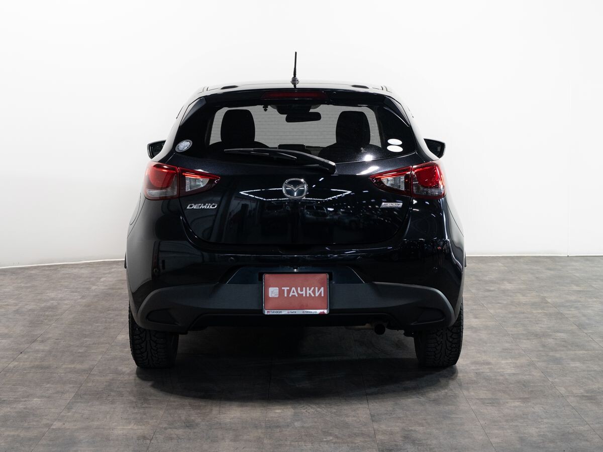 Mazda Demio 2016 - фото автомобиля