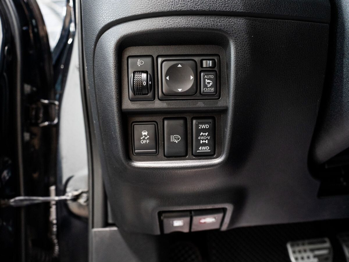 Nissan Juke 2011 - фото автомобиля