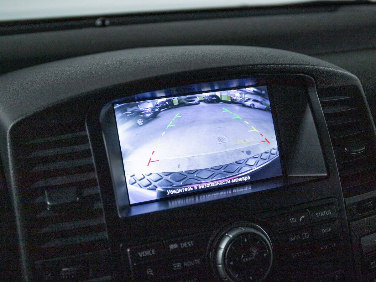 Nissan Pathfinder 2010 - фото автомобиля