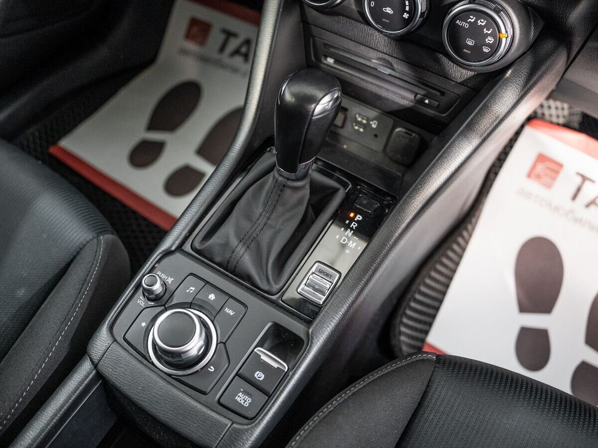 Mazda CX-3 2021 - фото автомобиля