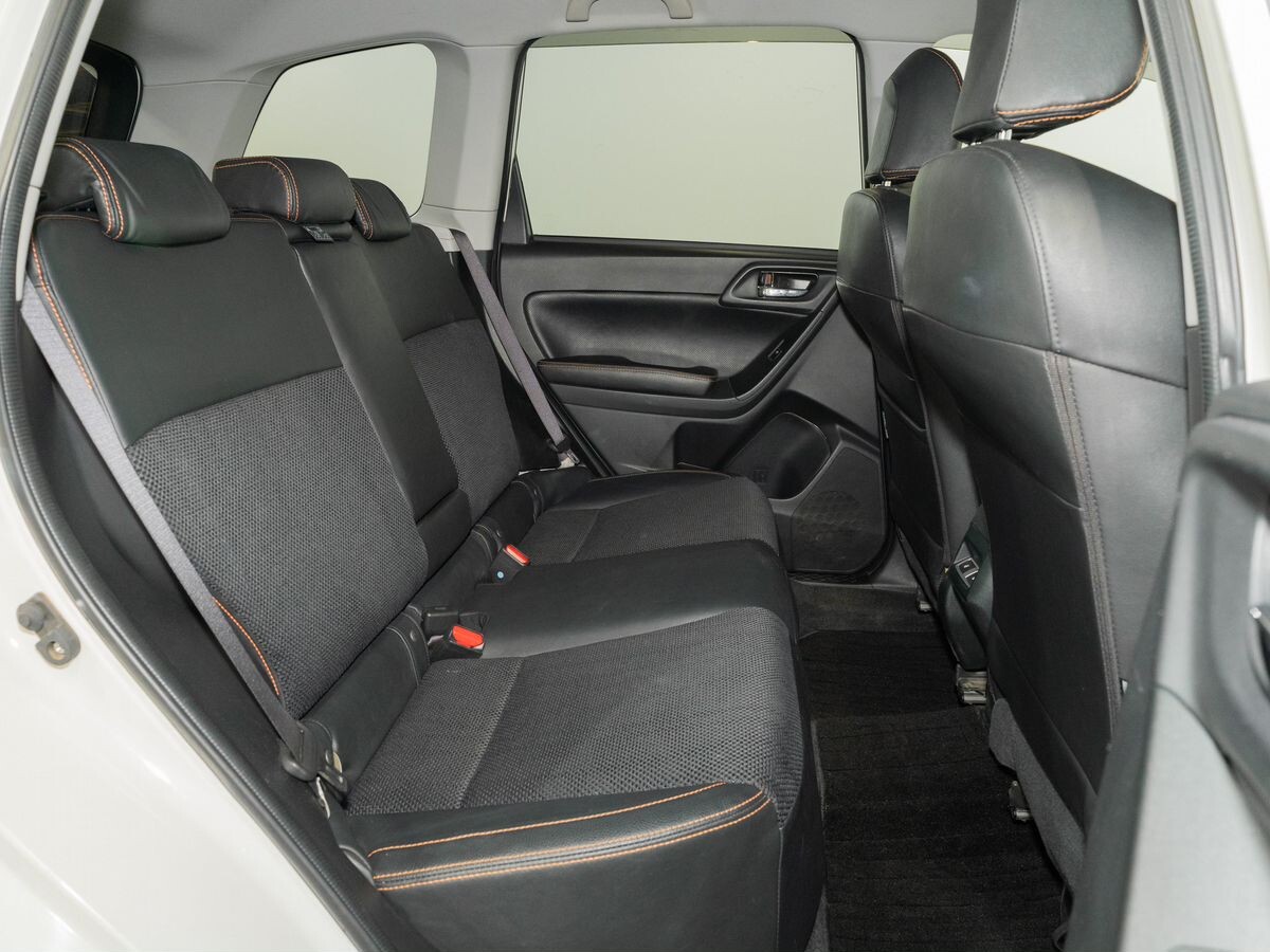 Subaru Forester 2016 - фото автомобиля