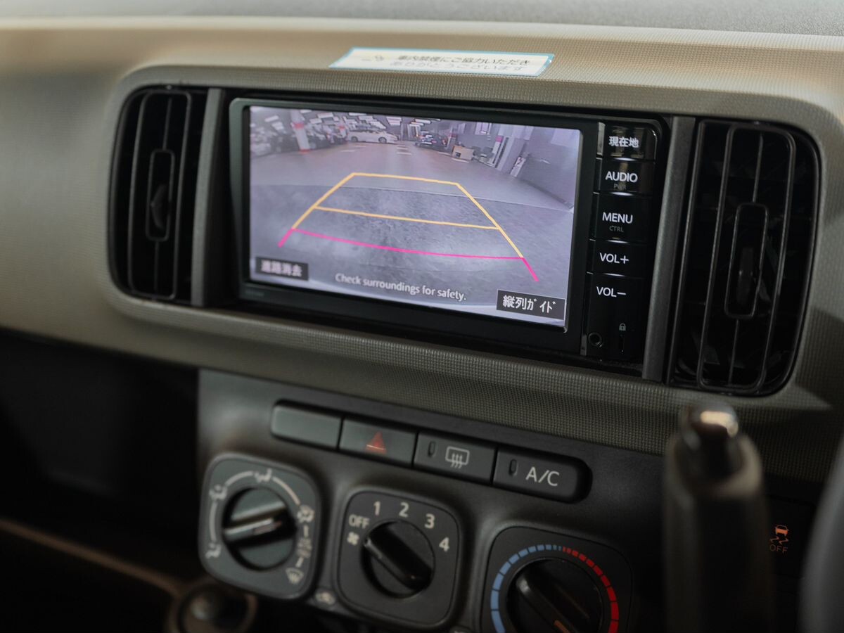 Toyota Passo 2015 - фото автомобиля