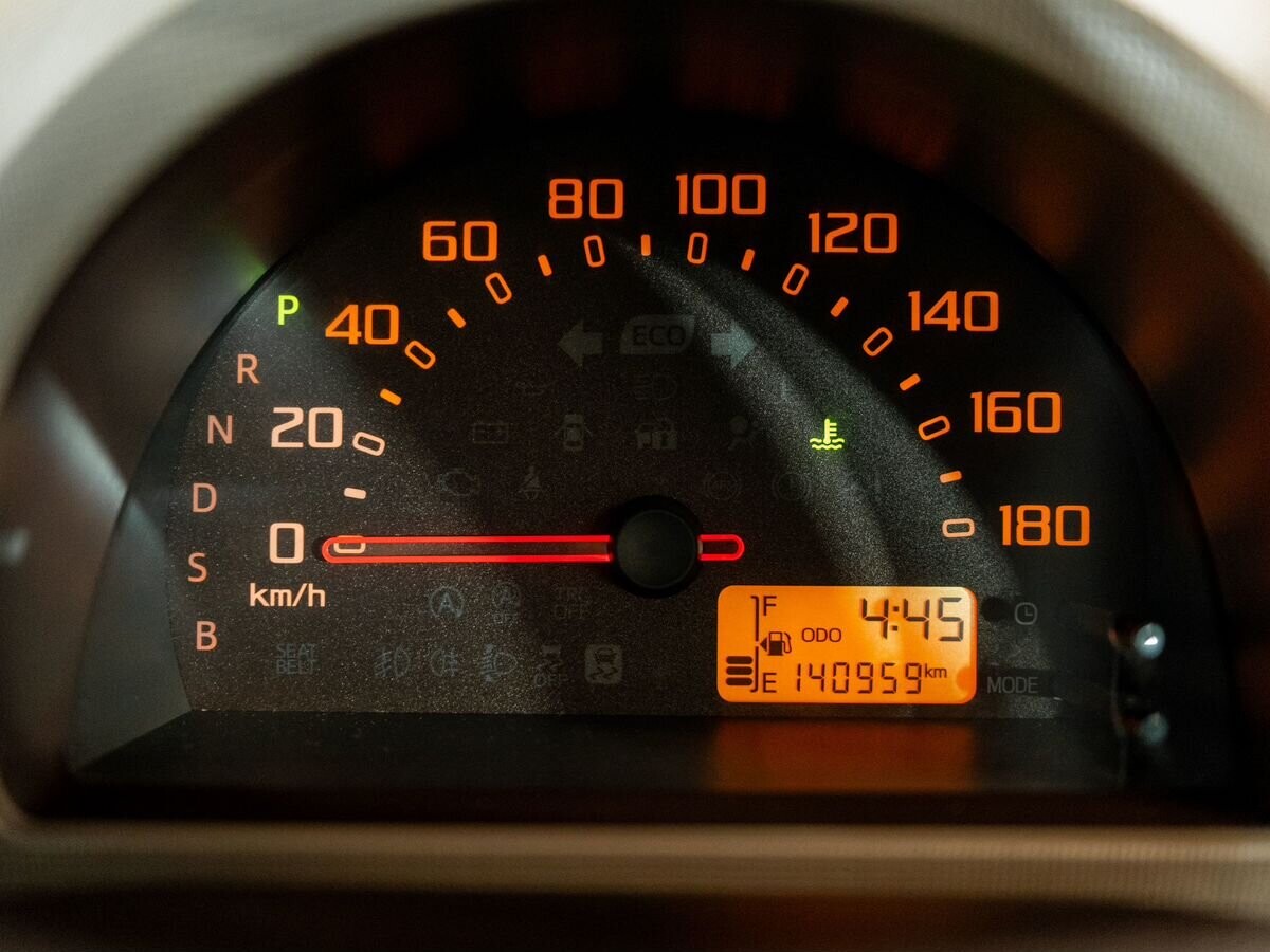 Toyota Passo 2015 - фото автомобиля