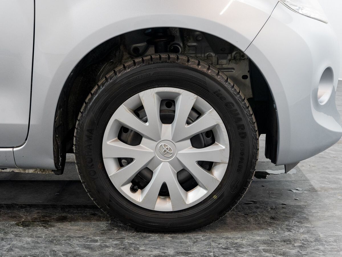 Toyota Passo 2015 - фото автомобиля