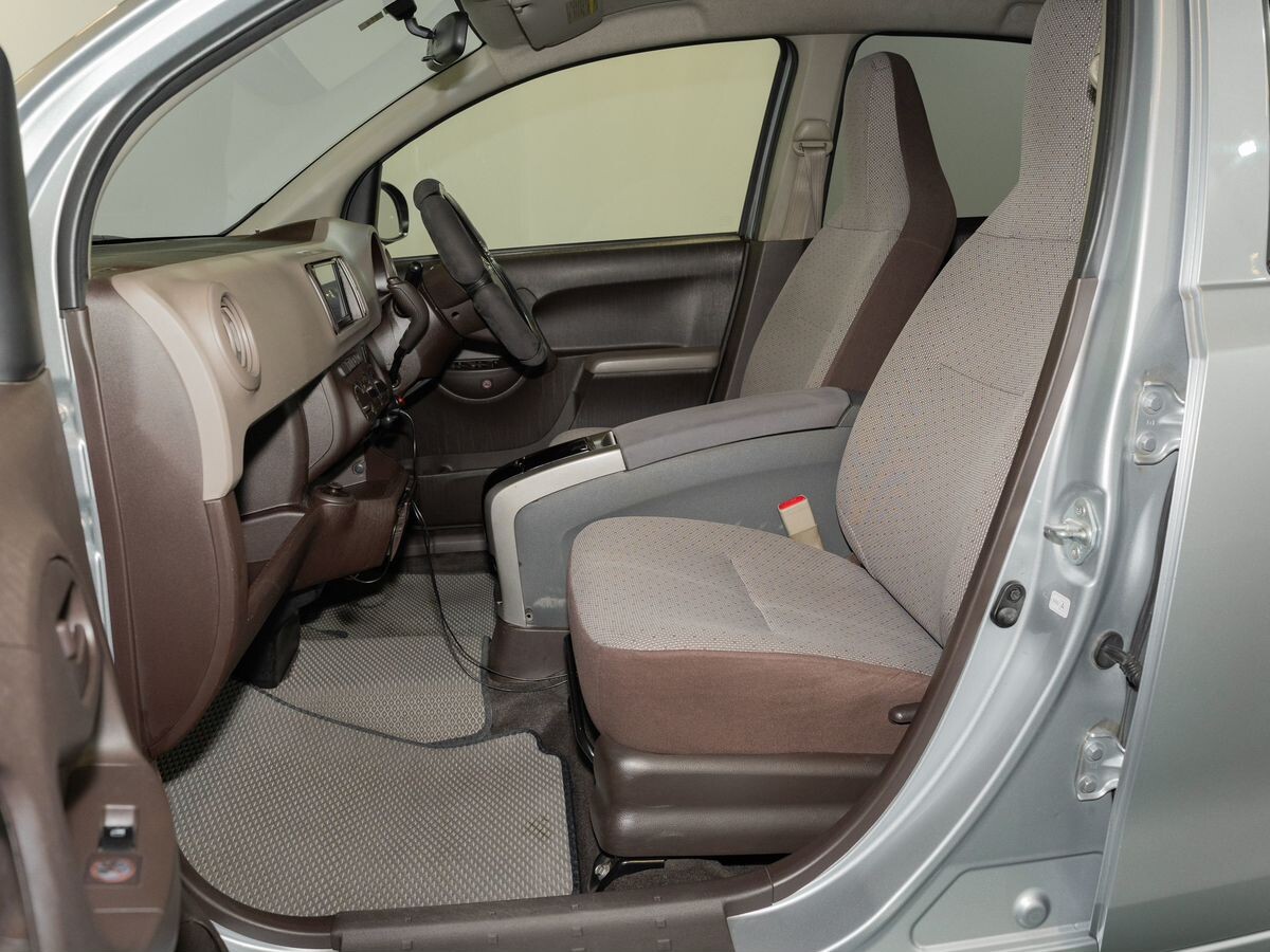 Toyota Passo 2015 - фото автомобиля